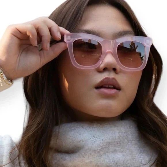 DIFF Kaia Sunglasses Rose Tea Pink Frame Taupe Rose Gradient  display picture 1
